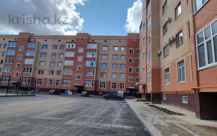 2-комнатная квартира, 68 м², 3/5 этаж, Саздинское лесничество за 18.7 млн 〒 в Актобе — фото 2