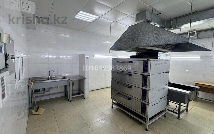 Свободное назначение, магазины и бутики, общепит · 126 м² за 49 млн ₸ в Астане, Сарайшык р-н — фото 2