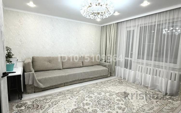 3-комнатная квартира · 68 м² · 6/9 этаж, мкр Юго-Восток, Республика 30/2 за 26 млн ₸ в Караганде, Казыбек би р-н — фото 2