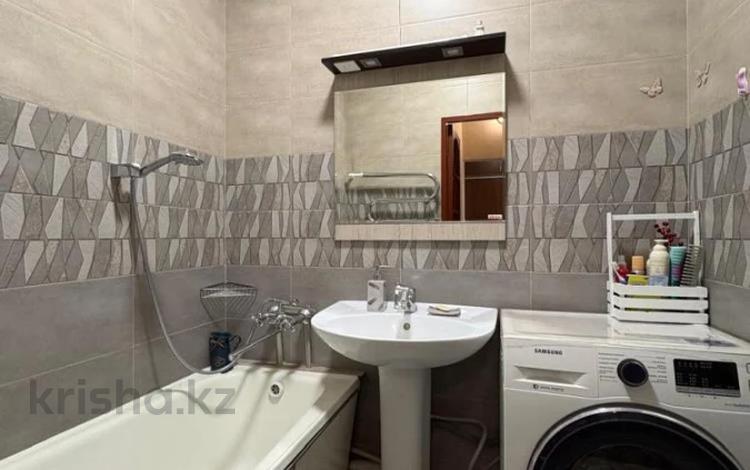 3-бөлмелі пәтер · 71.2 м² · 6/9 қабат, мкр Аксай-3, бағасы: 46 млн ₸ в Алматы, Ауэзовский р-н — фото 2