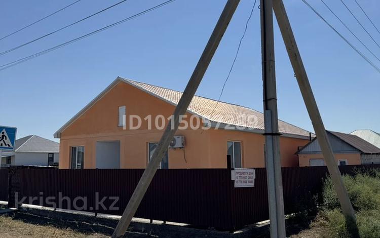 Жеке үй · 4 бөлме · 170 м² · 8 жүзд., Ақжар-2, Акжар 2 ул 4 54, бағасы: 25 млн ₸ в Атырау, Акжар-2 — фото 2