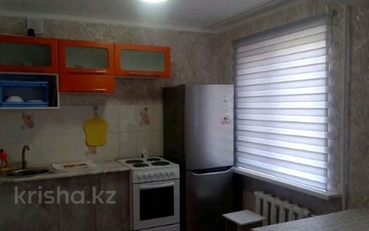 2-комнатная квартира, 45 м², 3/5 этаж помесячно, Бажова 331/1