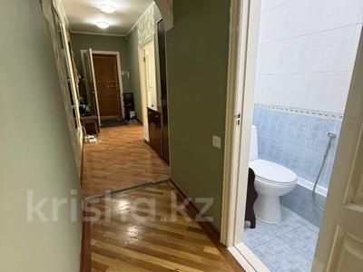 4-бөлмелі пәтер · 85 м² · 4/9 қабат, мкр Самал-2 80, бағасы: 82 млн ₸ в Алматы, Медеуский р-н