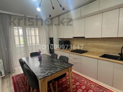 4-бөлмелі пәтер · 128 м² · 1/5 қабат, Достык 64, бағасы: 48 млн ₸ в Уральске