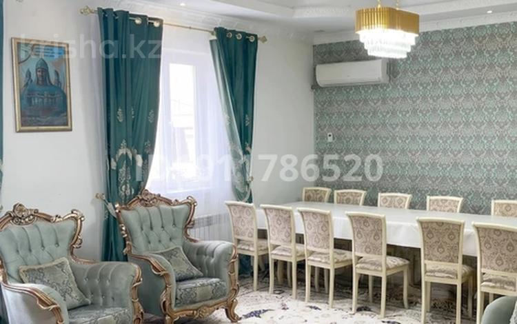 Отдельный дом · 4 комнаты · 165.9 м² · 10 сот., мкр Атамура, 3 улица 10 дом — Вдоль канала Ерик Мостовой за 47.5 млн ₸ в Атырау — фото 6