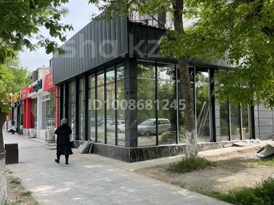 Дүкендер мен бутиктер, медорталықтар мен дәріханалар, білім орталықтары, ойын-сауық · 150 м², бағасы: 1.6 млн 〒 в Шымкенте, Аль-Фарабийский р-н