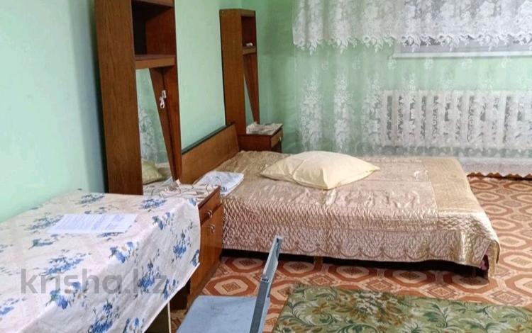 1-комнатная квартира · 30 м² · 1/2 этаж, Аухзова 230 за 75 000 ₸ в Петропавловске — фото 2