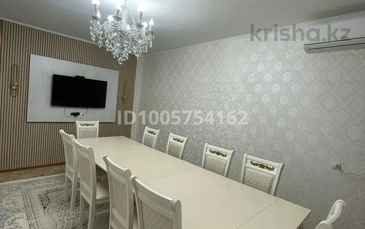 4-бөлмелі пәтер · 83 м² · 4/5 қабат, Санырак батыр 26 — Брак и семья, бағасы: 25 млн ₸ в Таразе — фото 2