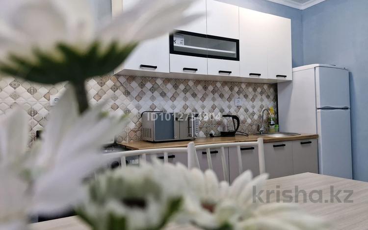 2-бөлмелі пәтер · 78 м² · 2/9 қабат, Курмангазы 196, бағасы: 300 000 ₸ в Уральске — фото 2
