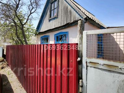 Дача · 2 комнаты · 26.9 м² · 4.8 сот., Цветочная — Остановка «Наука», Общество «Заря» за 2.7 млн 〒 в Караганде, Казыбек би р-н