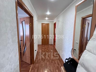3-комнатная квартира · 66.2 м² · 9/9 этаж, Майкудук, 18й микрорайон 4 за 18 млн 〒 в Караганде, Алихана Бокейханова р-н