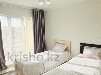 2-комнатная квартира · 80 м² · 2/12 этаж, 11 улица 37/5 — Жаңа қала новый городта квартира по суточна беріледі таза барлық жағдайымен 11 көшеде обл акимат Тенисный центр НИШ мектеп барлығына жақын маңда орналасқан за 15 000 ₸ в Туркестане