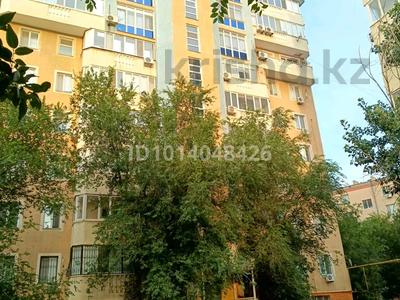 2-комнатная квартира · 55 м² · 8/9 этаж, Сатпаева 48 — Тц "Атырау" на сатпаева за 12 500 ₸ в мкр Авангард-4