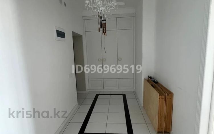 3-комнатная квартира · 117 м² · 10/15 этаж, 17-й мкр, ​17-й микрорайон за 75 млн ₸ в Актау — фото 2