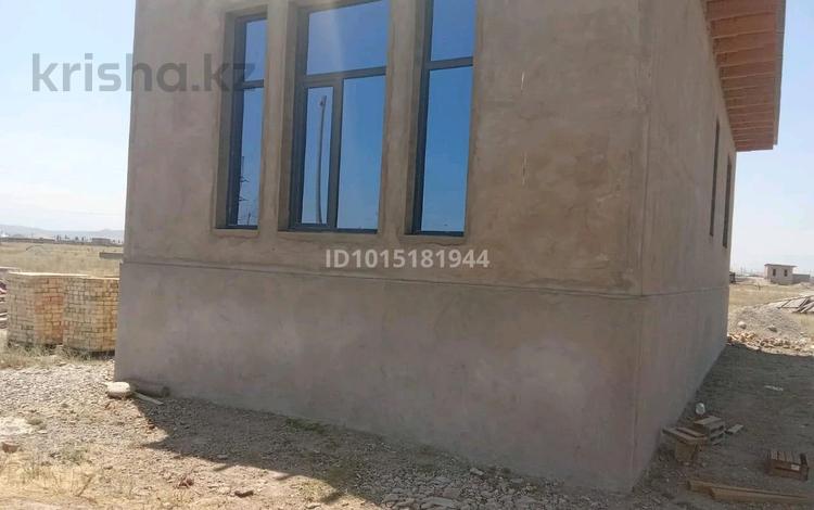 Отдельный дом · 3 комнаты · 70 м² · 8 сот., мкр Акбулак, Жунис Беекева 45 за 18 млн ₸ в Таразе — фото 2