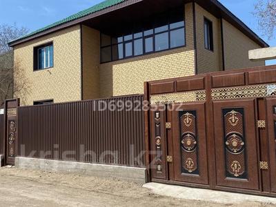 Отдельный дом · 6 комнат · 320 м² · 10 сот., Амралина 26А за 75 млн 〒 в Жезказгане