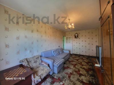 2-бөлмелі пәтер · 44 м² · 5/5 қабат, Канипа Битибаева 16 — Ивушка/Студгородок, бағасы: 13 млн ₸ в Усть-Каменогорске, Ульбинский