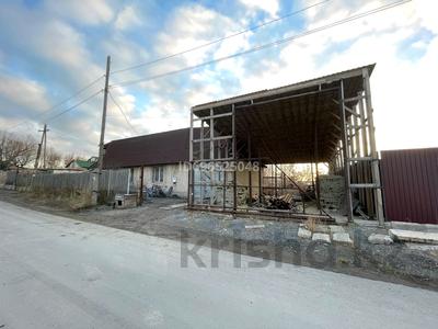 Отдельный дом · 2 комнаты · 74 м² · 8 сот., мкр Новый Город, Шевцовой 12/1 — Начало ул Гоголя за 25 млн 〒 в Караганде, Казыбек би р-н