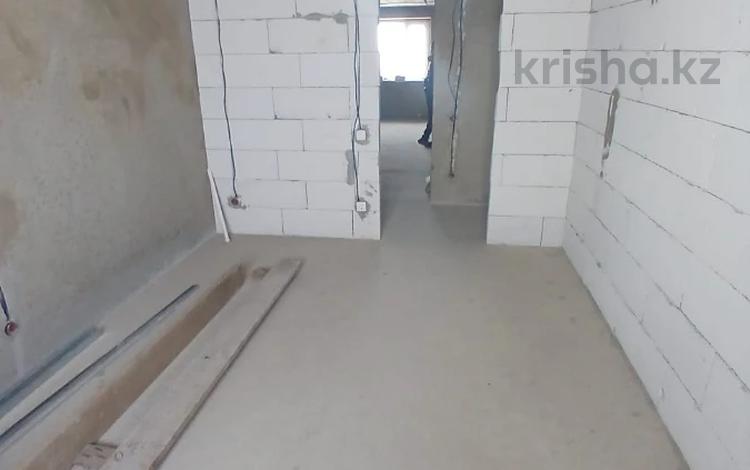 4-бөлмелі пәтер · 104.5 м² · 6/6 қабат, Алтын орда ш/а. 29а к1, бағасы: 14.5 млн ₸ в Актобе, мкр. Алтын орда — фото 24