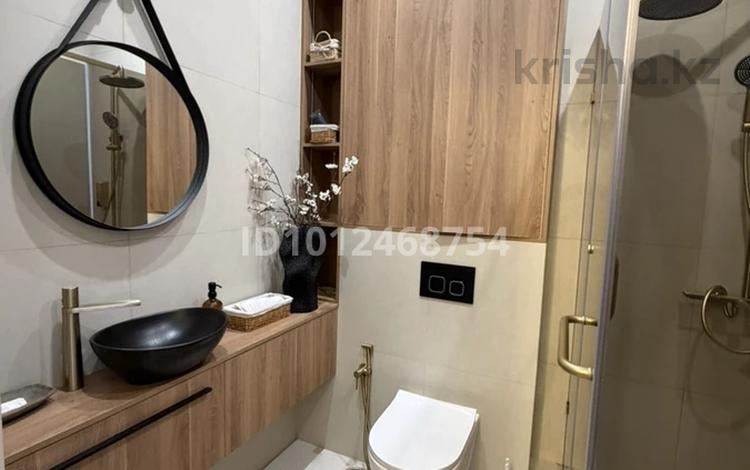 3-комнатная квартира · 60 м² · 13/17 этаж, мкр Юго-Восток, Республики 23, 23/2 — Республики-Шахтеров за 550 000 ₸ в Караганде, Казыбек би р-н — фото 2