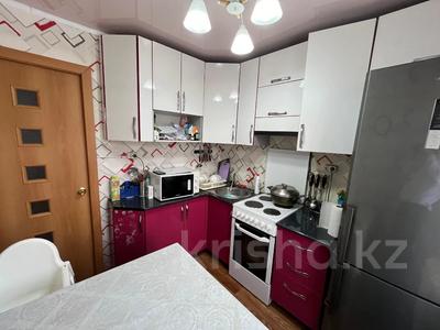 Продажа квартир в Восточно-Казахстанской обл.: 3-комнатная квартира · 55.9 м² · 5/5 этаж, Амре Кашаубаева 18 за 17.8 млн 〒 3-комнатная квартира · 55.9 м² · 5/5 этаж, Амре Кашаубаева 18 за 17.8 млн 〒 в Усть-Каменогорске