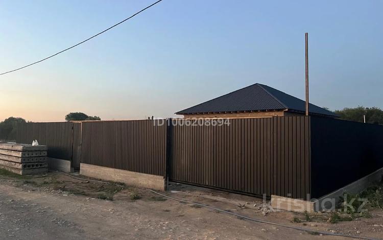 Отдельный дом · 5 комнат · 120 м² · 6 сот., Новостройка — В районе цона возле мечети за каналом за 27 млн 〒 в Талгаре — фото 2