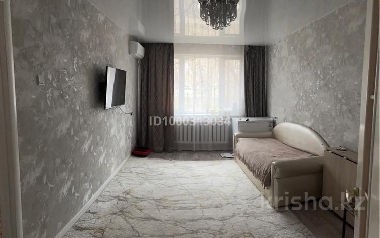 3-комнатная квартира · 62 м² · 1/5 этаж, мкр Айгуль за 16.5 млн ₸ в Уральске — фото 2