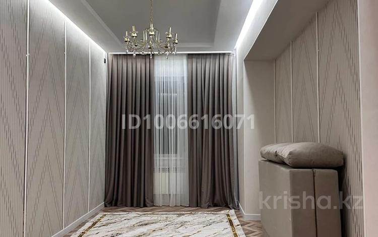 2-бөлмелі пәтер · 82 м² · 9/12 қабат, 17-й мкр 48, бағасы: 30 млн ₸ в Актау — фото 2