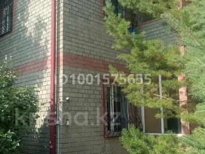 Отдельный дом · 5 комнат · 200 м² · 12 сот., мкр Карагайлы — Рядом с рестораном "Байтерек" за ~ 120 млн ₸ в Алматы, Наурызбайский р-н