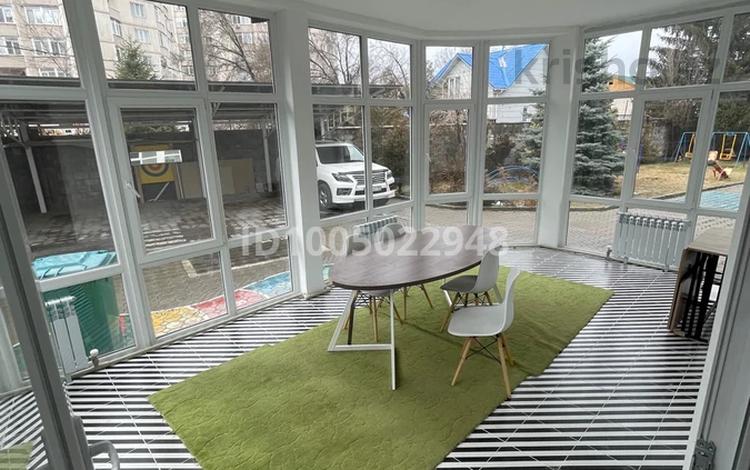 Жеке үй · 4 бөлме · 250 м² · 12 жүзд., Мирас ш/а., Кенесары хан 109, бағасы: 800 000 ₸ в Алматы, Бостандыкский р-н — фото 2