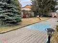 Жеке үй · 4 бөлме · 250 м² · 12 жүзд., Мирас ш/а., Кенесары хан 109, бағасы: 800 000 ₸ в Алматы, Бостандыкский р-н — фото 15