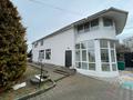 Жеке үй · 4 бөлме · 250 м² · 12 жүзд., Мирас ш/а., Кенесары хан 109, бағасы: 800 000 ₸ в Алматы, Бостандыкский р-н — фото 16