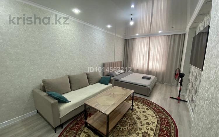 2-комнатная квартира · 60 м² · 11/24 этаж, Шаймерденова 8 — Нурлы Жол Вокзал, Байтурсынова-Нажмиденова за 18 000 ₸ в Астане, Сарайшык р-н — фото 2