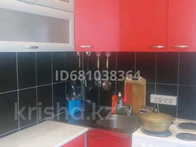 2-бөлмелі пәтер · 39.5 м² · 2/4 қабат, Кабанбай батыр — 20 квартал,рядом автопарк., бағасы: 10 млн ₸ в Семее