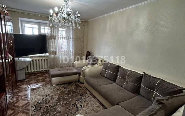 3-комнатная квартира · 60 м² · 5/5 этаж, Майкудук, 12й микрорайон 11a за 14.5 млн ₸ в Караганде, Алихана Бокейханова р-н — фото 2