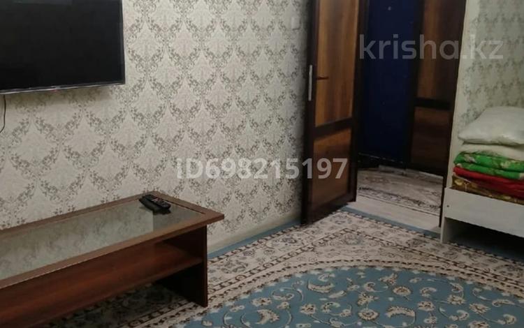 1-бөлмелі пәтер, 70 м² тәулік бойы, 4мкр 15, бағасы: 6 000 〒 в Таразе — фото 2