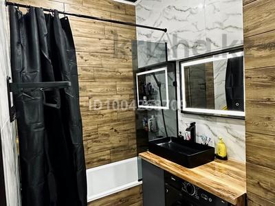 3-бөлмелі пәтер · 80 м² · 1/4 қабат, Казбекова — Казбекова, бағасы: 35.7 млн ₸ в Балхаше
