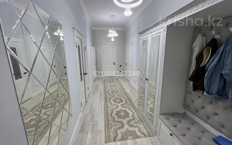 3-комнатная квартира · 100 м² · 1/3 этаж, мкр 112 квартал, Тажибаева 2A за 50 млн ₸ в Шымкенте, Туран р-н — фото 2