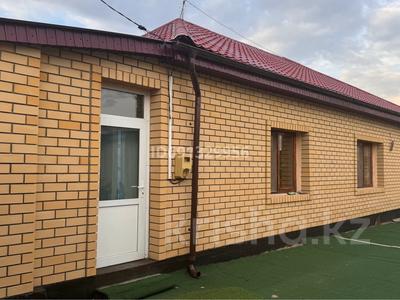 Продажа домов и дачи в Павлодарской обл.: Отдельный дом · 9 комнат · 164.2 м² · 11 сот., Комиссарская — Комиссарская-Теплова за 50 млн 〒 Отдельный дом · 9 комнат · 164.2 м² · 11 сот., Комиссарская — Комиссарская-Теплова за 50 млн 〒 в Павлодаре