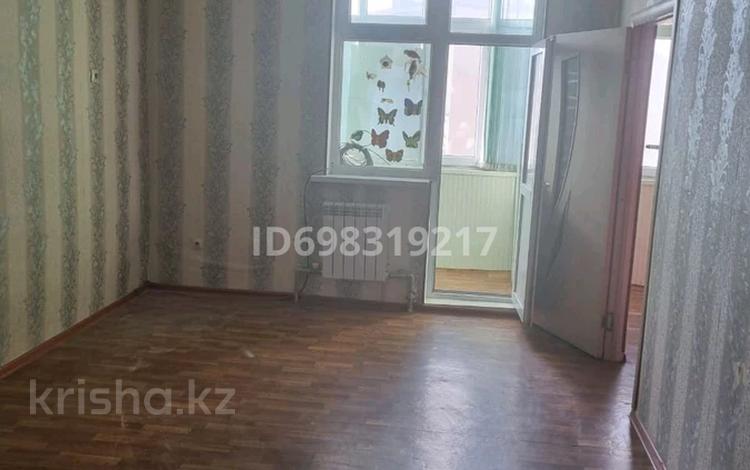 1-комнатная квартира, 46 м², 3/9 этаж, мкр Нурсат 2 10 — Рахима плаза за 18 млн 〒 в Шымкенте, Каратауский р-н — фото 2