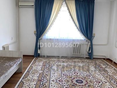 1-комнатная квартира · 54 м² · 4/5 этаж, Мкрн Астана 8 за 110 000 ₸ в 