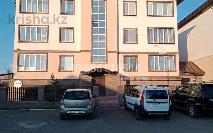 2-бөлмелі пәтер · 42 м² · 1/3 қабат, 8 марта 101/9 — Район КТИ( пожарка)6 школы, бағасы: 200 000 ₸ в Кокшетау — фото 2