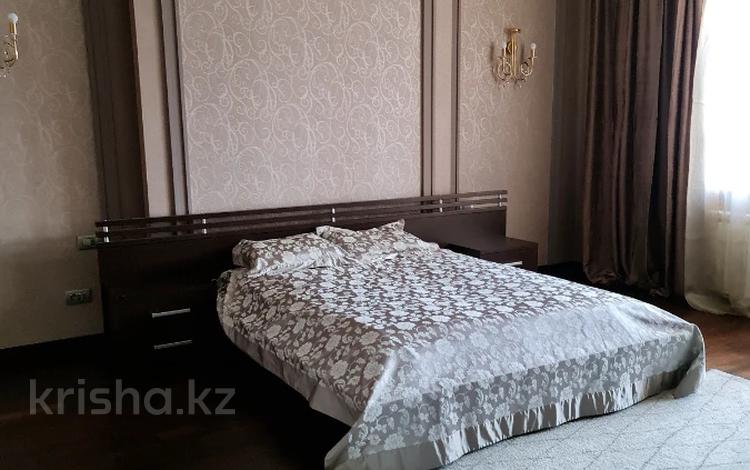 8-комнатная квартира · 500 м² · 21/22 этаж, Кабанбай батыра 87 за 850 млн ₸ в Алматы, Алмалинский р-н — фото 2
