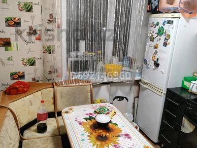 3-бөлмелі пәтер, 63 м², 4/5 қабат, Московская 29 — Дом мастер, бағасы: 10 млн 〒 в Шахтинске