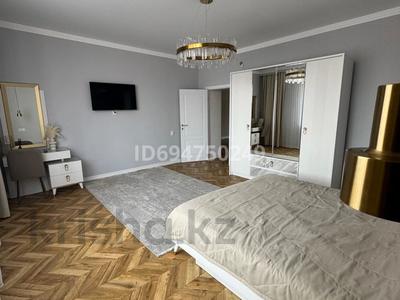 Аренда домов или дач посуточно в Акмолинской обл.: Дом · 5 комнат · 250 м², Достык 30а за 200 000 〒 Дом · 5 комнат · 250 м², Достык 30а за 200 000 〒 в Бурабае