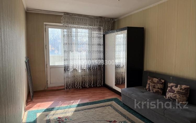 1-комнатная квартира · 39 м² · 4/5 этаж, мкр Аксай-1, Мкр Аксай-2 1 за 230 000 ₸ в Алматы, Ауэзовский р-н — фото 2