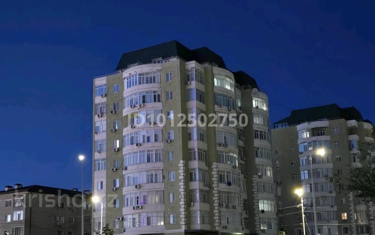 4-бөлмелі пәтер · 174 м² · 4/9 қабат, Сатпаева 35, бағасы: 65 млн ₸ в Атырау — фото 40