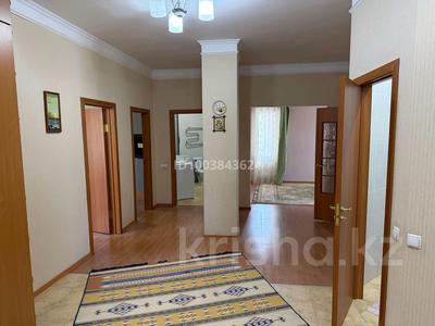 3-комнатная квартира · 109.8 м² · 9/18 этаж, Отырар 4/2 за 45 млн 〒 в Астане, р-н Байконур