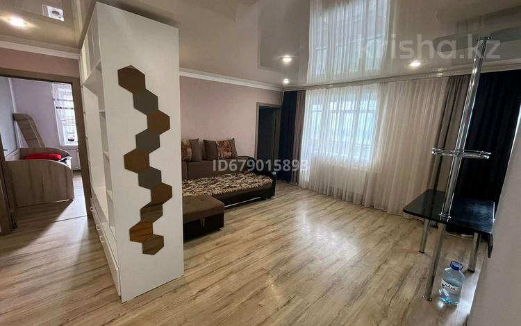 3-бөлмелі пәтер · 63 м² · 8/9 қабат, Машхур Жусупова 36б, бағасы: 180 000 ₸ в Экибастузе — фото 2