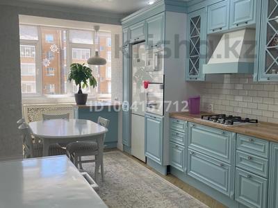Пәтерлер в Западно-Казахстанской обл.: 4-бөлмелі пәтер · 130 м² · 3/5 қабат, НҰР 7/1 — ТОЛЕ БИ, бағасы: 430 000 〒 4-бөлмелі пәтер · 130 м² · 3/5 қабат, НҰР 7/1 — ТОЛЕ БИ, бағасы: 430 000 〒 в Уральске